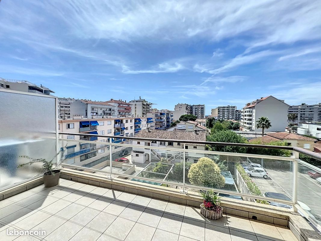 Appartement 3 pièces 71 m² · à Cannes · 71 m² · 330 000 €
