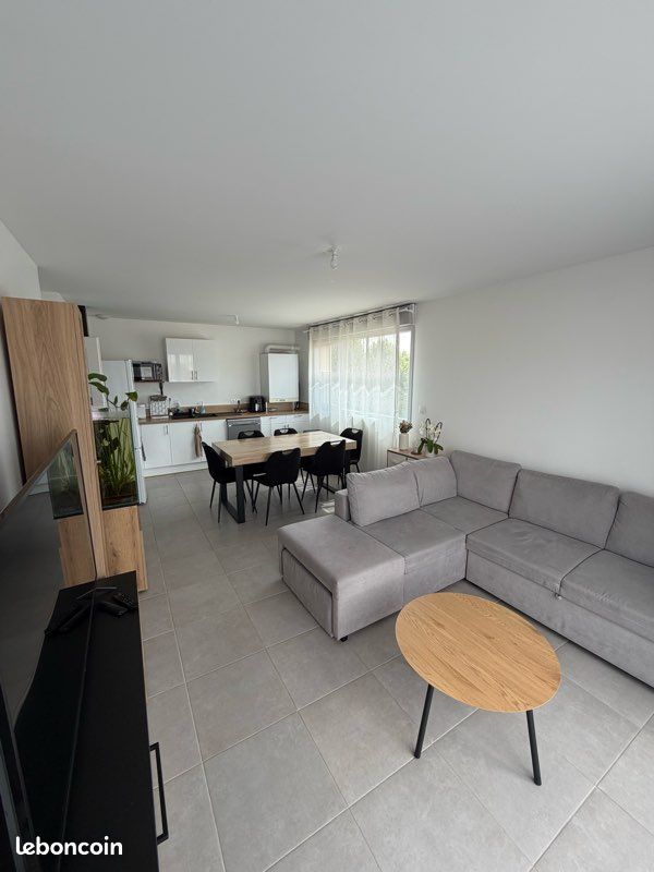 Appartement 4 pièces 84 m² · à Bezannes · 84 m² · 880 €