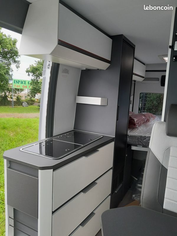 ADRIA TWIN 600 SPB SPORT – Toit relevable – 4 Places / 4 Couchages – Déstockage (image 3)