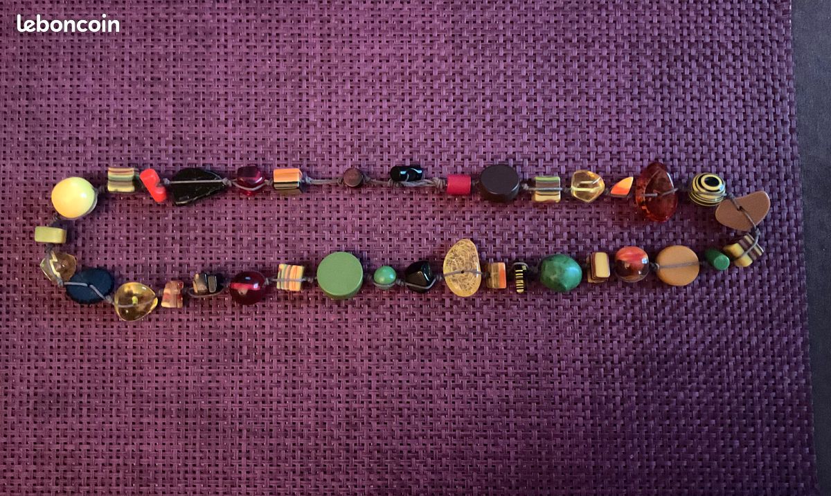 Collier Plastron Vintage Années 70 – Résine Multicolore Style Sobral – Made In France