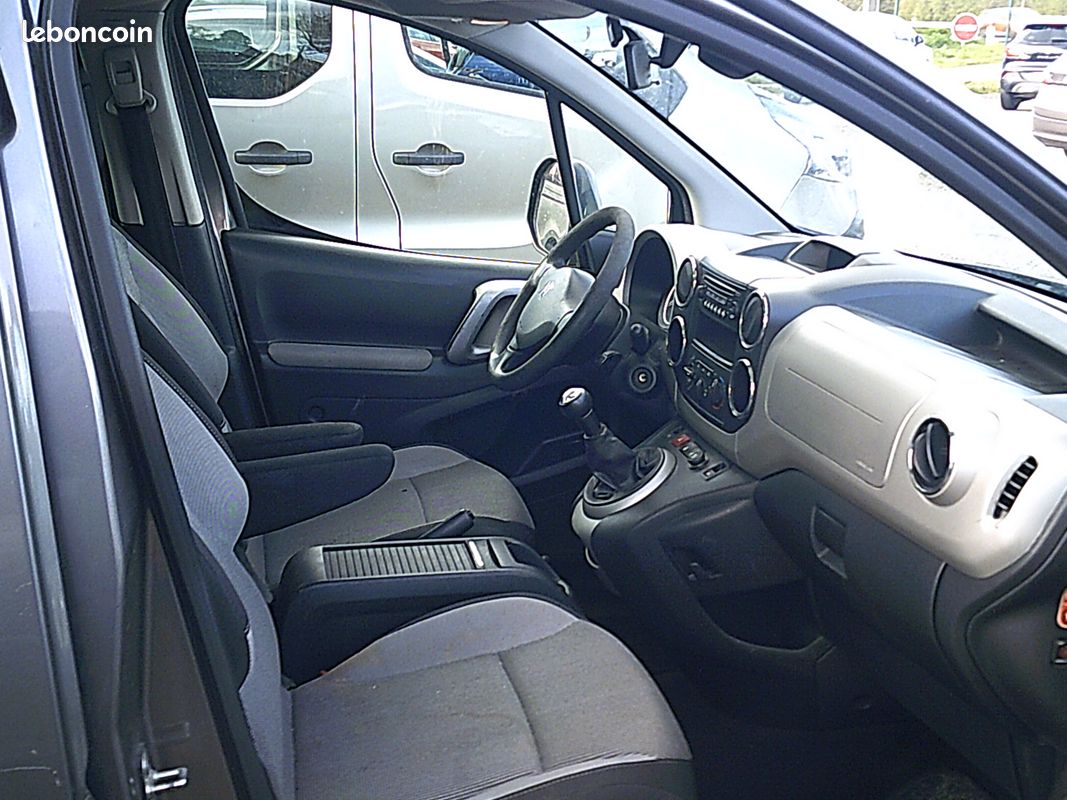 Peugeot partner tepee 1.6 hdi 115 ch family 10500 (image 3)