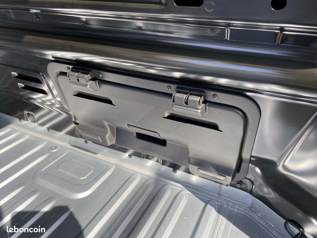 Renault trucks trafic fourgon l1h1 3t blue dci 150 bva9 gsr2 exclusive avec attelage (image 8)