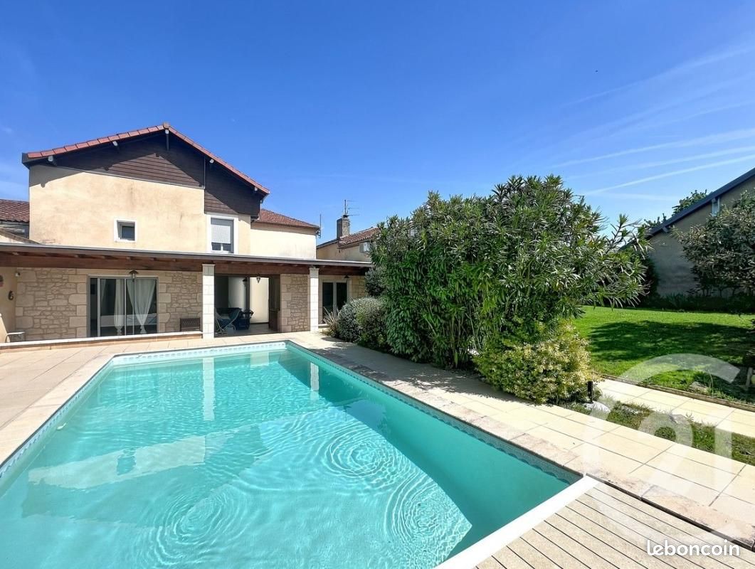 Maison 3 pièces 89 m² · à Mirande · 89 m² · 266 250 €