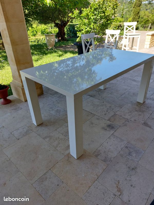 Table (image 1)