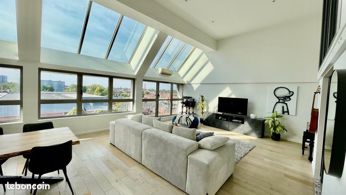 Appartement 4 pièces 130 m² · à Roubaix · 130 m² · 240 000 €