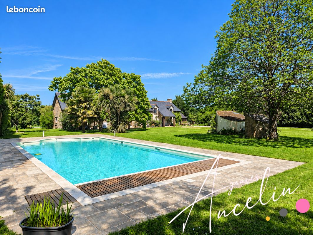 Maison 8 pièces 370 m² · à Missillac · 370 m² · 699 000 €