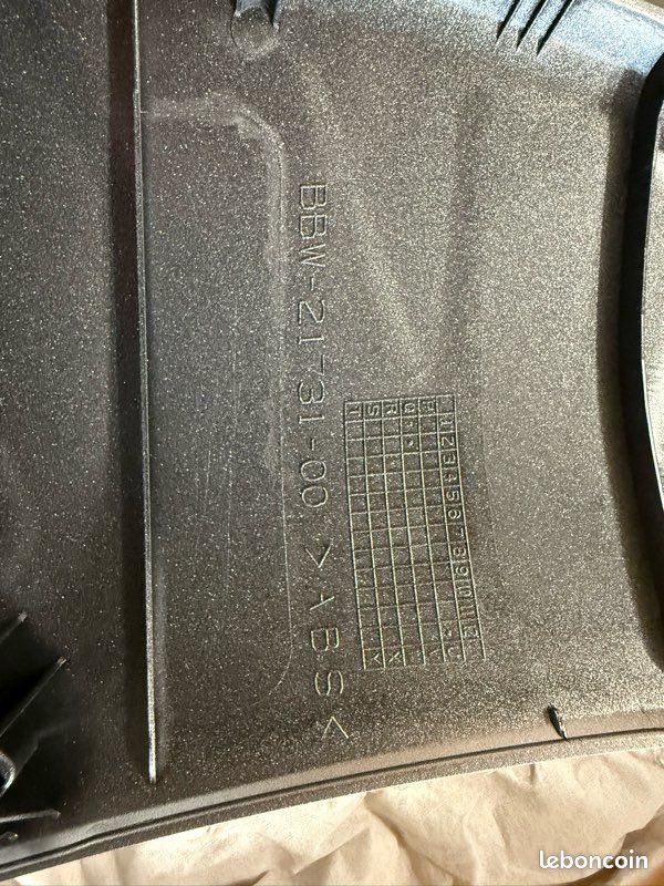 Couvercle latéral pour TMAX 560 tech Max 2022 (image 2)
