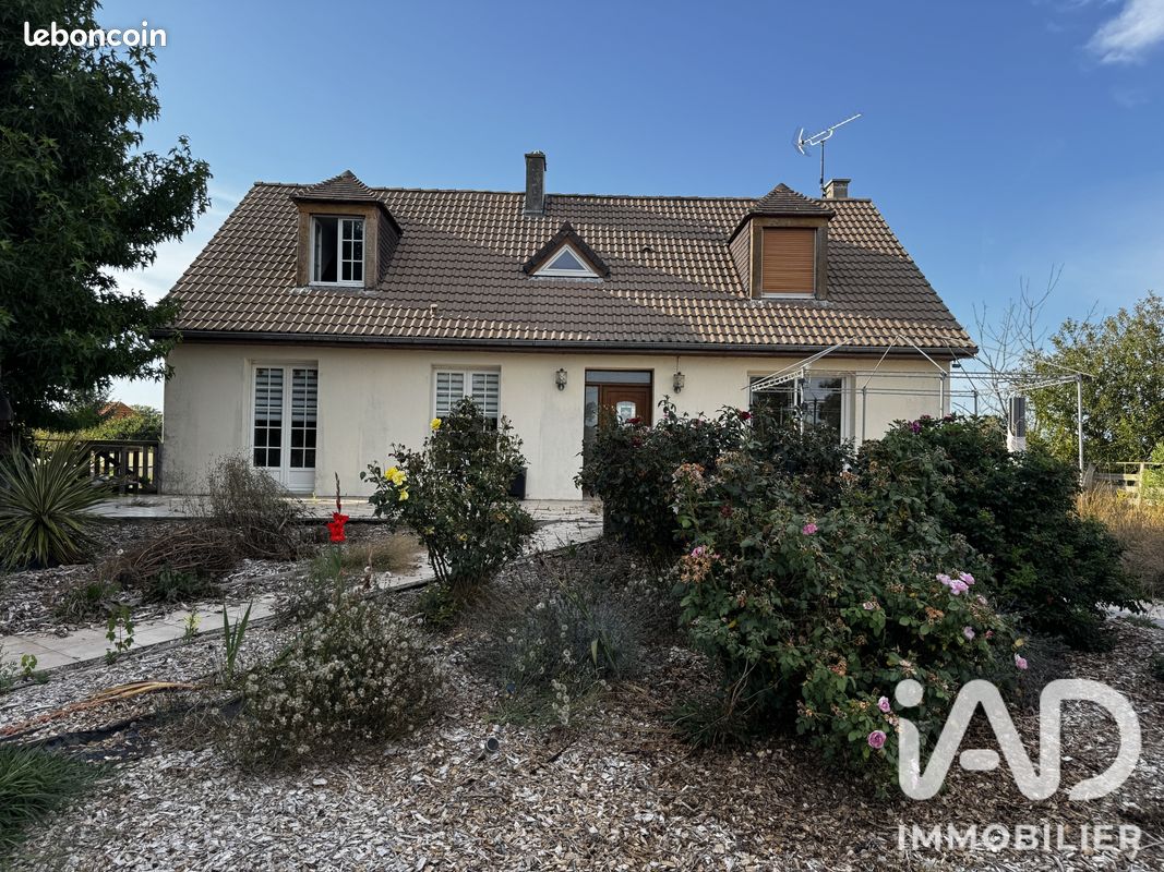 Maison 5 pièces 148 m² · à Saint-Fromond · 148 m² · 231 000 €