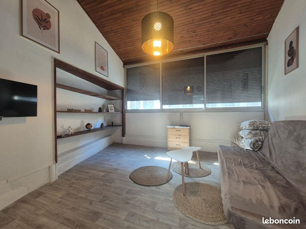 Appartement 1 pièce 25 m² · à Thiers · 25 m² · 350 €/mois