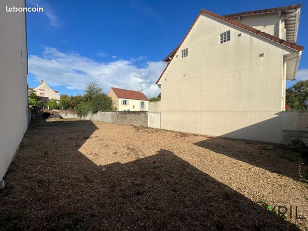Terrain 446 m² Maurecourt