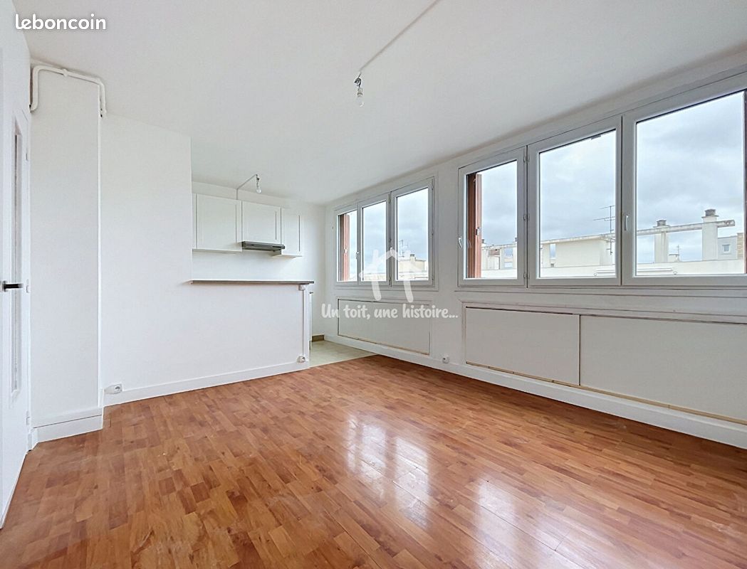 Appartement 2 pièces 32 m² · à Courbevoie · 32 m² · 245 000 €