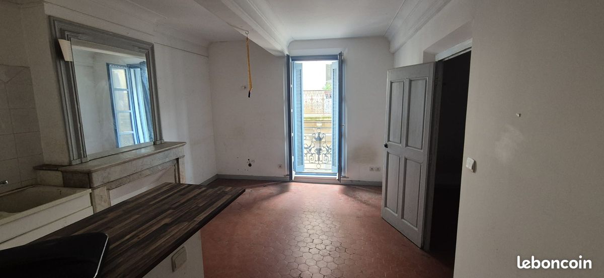 Local commercial 7 pièces 238 m² · à Béziers · 238 m² · 233 000 €