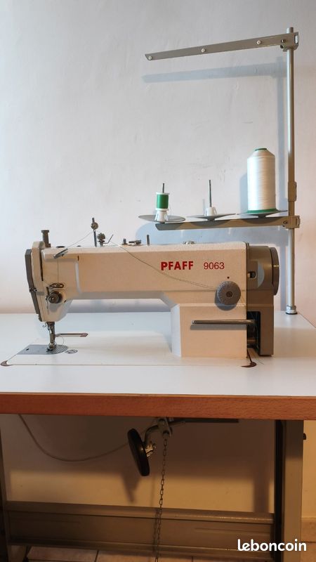 Machine à coudre industrielle Pfaff (image 1)