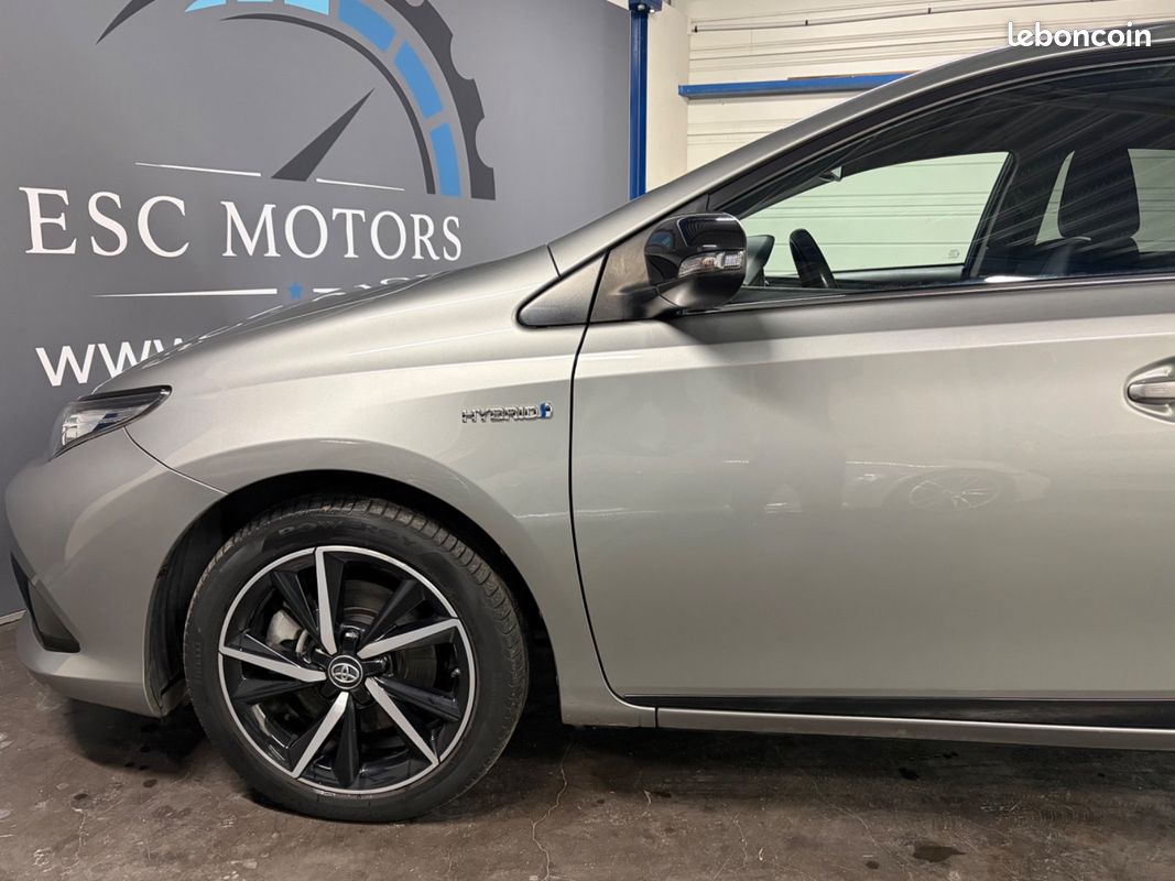 Toyota AURIS 1.8 HYBRID 136ch collection CAMERA DE RECUL - GPS - BLUETOOTH (image 22)