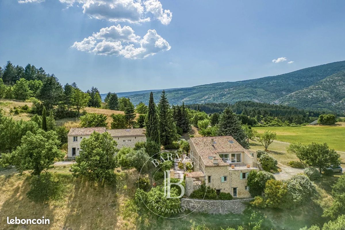 Maison 455 m² · à Sault · 455 m² · 1 000 000 €