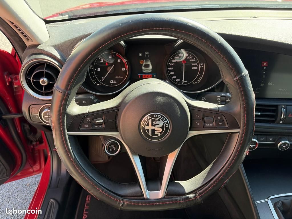 ALFA ROMEO GIULIA 2.2 D - 150 cv Super / Sans AD Blue + attelage (image 16)