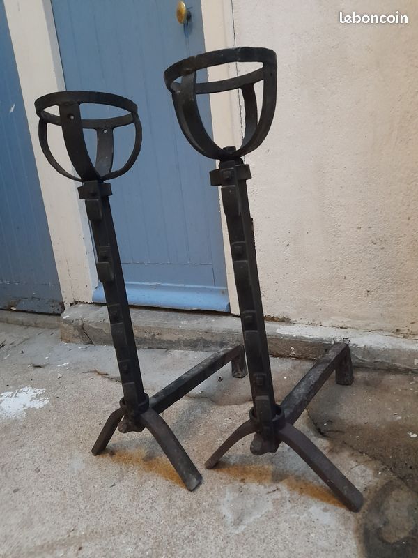 Paire de Chenets à bol avec porte broche anciens (image 1)