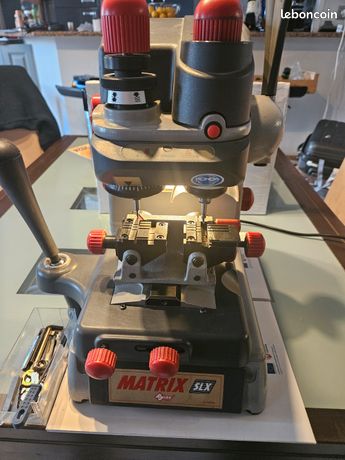SILCA MATRIX SLX Machine pour copier et tailler reproduction clés 