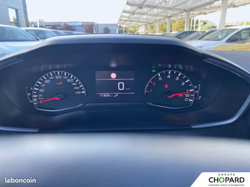 Peugeot 2008 PureTech 100 S&S BVM6 Style (image 15)