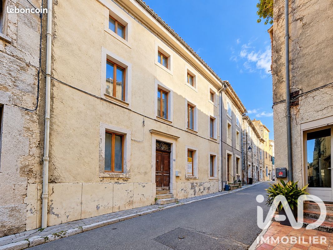Immeuble 267 m² · à Bourg-Saint-Andéol · 267 m² · 190 000 €