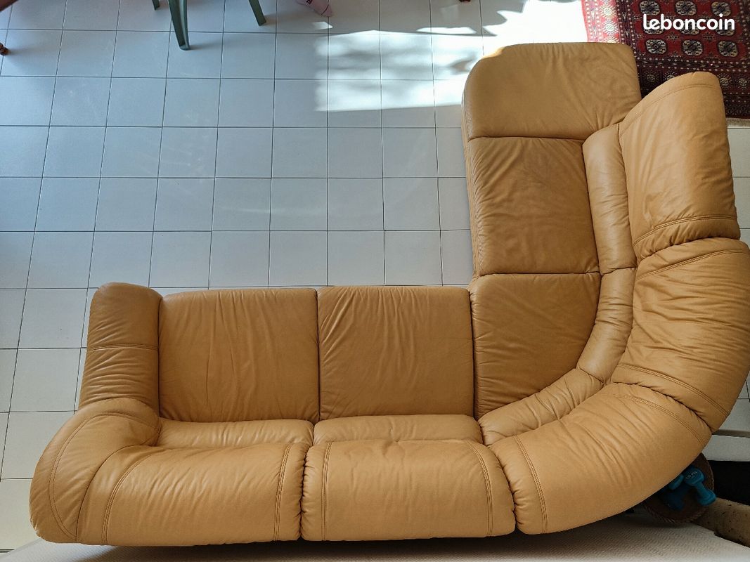 PRIX NÉGOCIABLE : Canapé d'angle cuir À VENDRE (image 3)