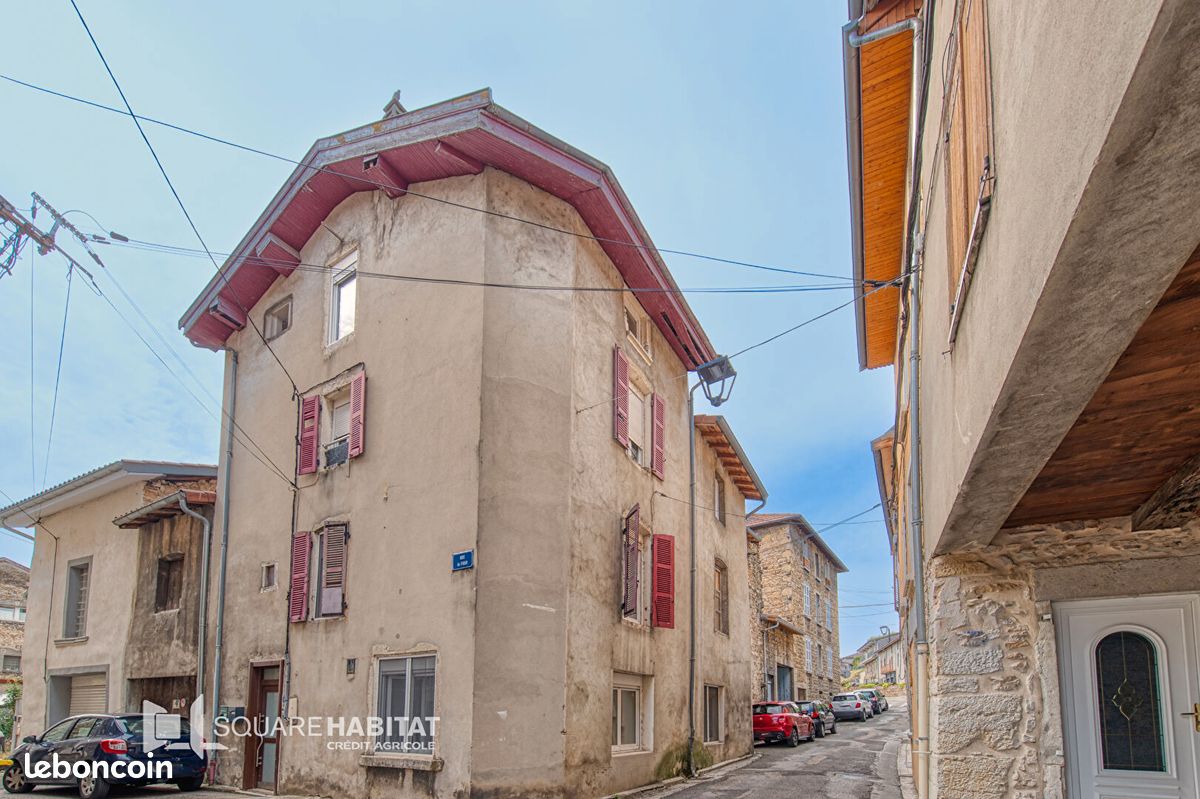 Immeuble 4 pièces 98 m² · à Lagnieu · 98 m² · 190 000 €