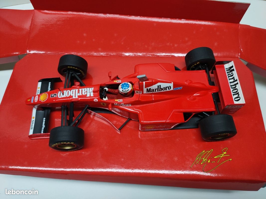 F1 FERRARI 1997 F310B #5 SCHUMACHER sans pil 1/18 MINICHAMPS