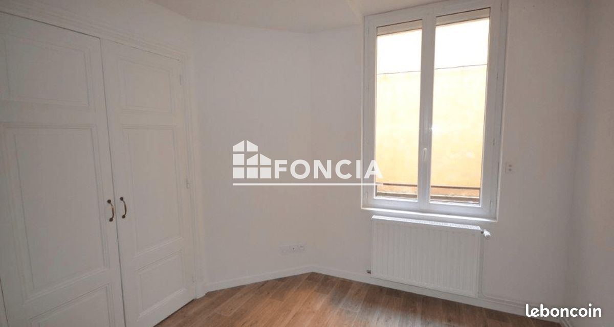 Appartement 2 pièces 44 m² · à Roanne · 44 m² · 338 €