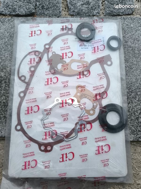 Pochette joint moteur Vespa Px 125.150 (image 1)