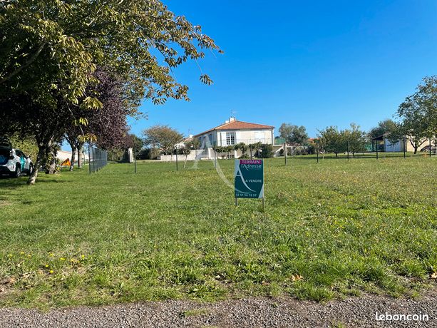 Terrain 410 m² VOUILLE LES MARAIS