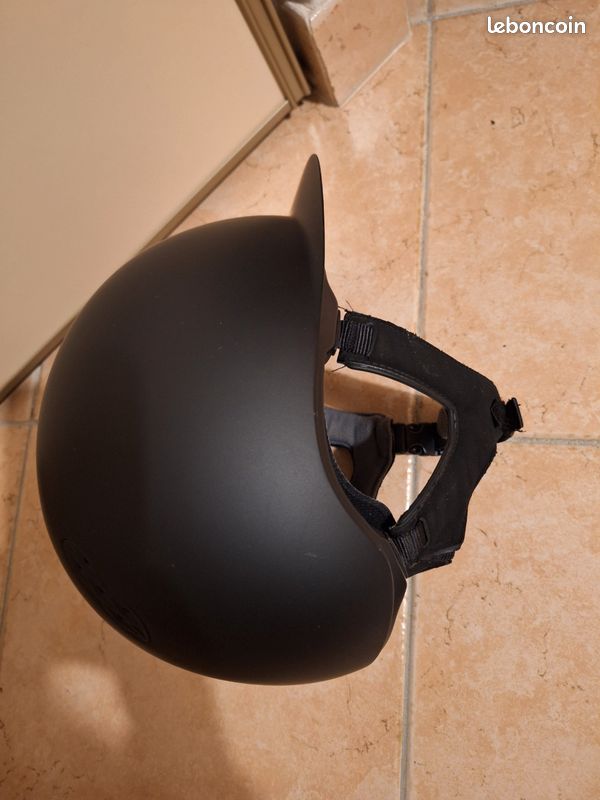 Casque équitation 55cm. TB état (image 9)