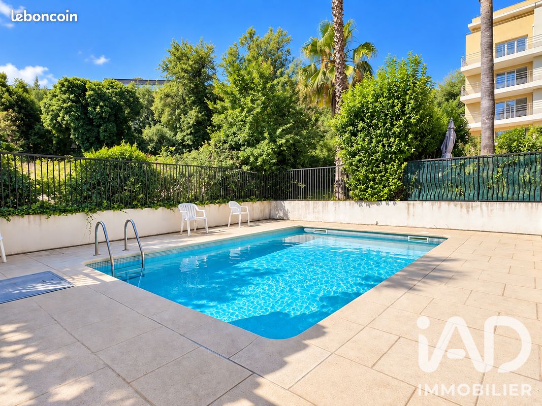 Appartement 3 pièces 64 m² · à Grasse · 64 m² · 249 000 €