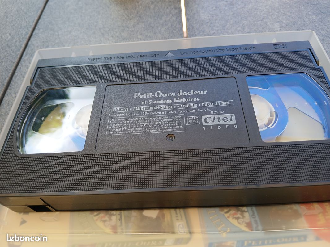 Cassette VHS. Petit Ours docteur + 5 autres histoires. Citel (image 3)