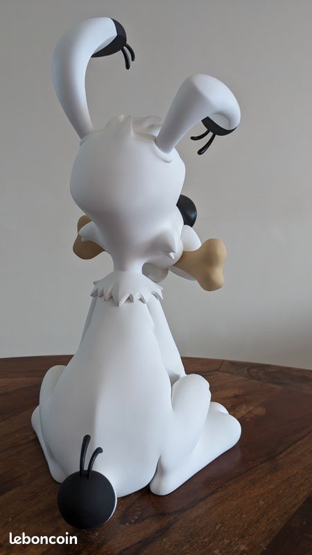 LE VILLAGE D'ASTERIX SIGNE UDERZO VERSION DE LUXE AVEC BOITE ROUGE