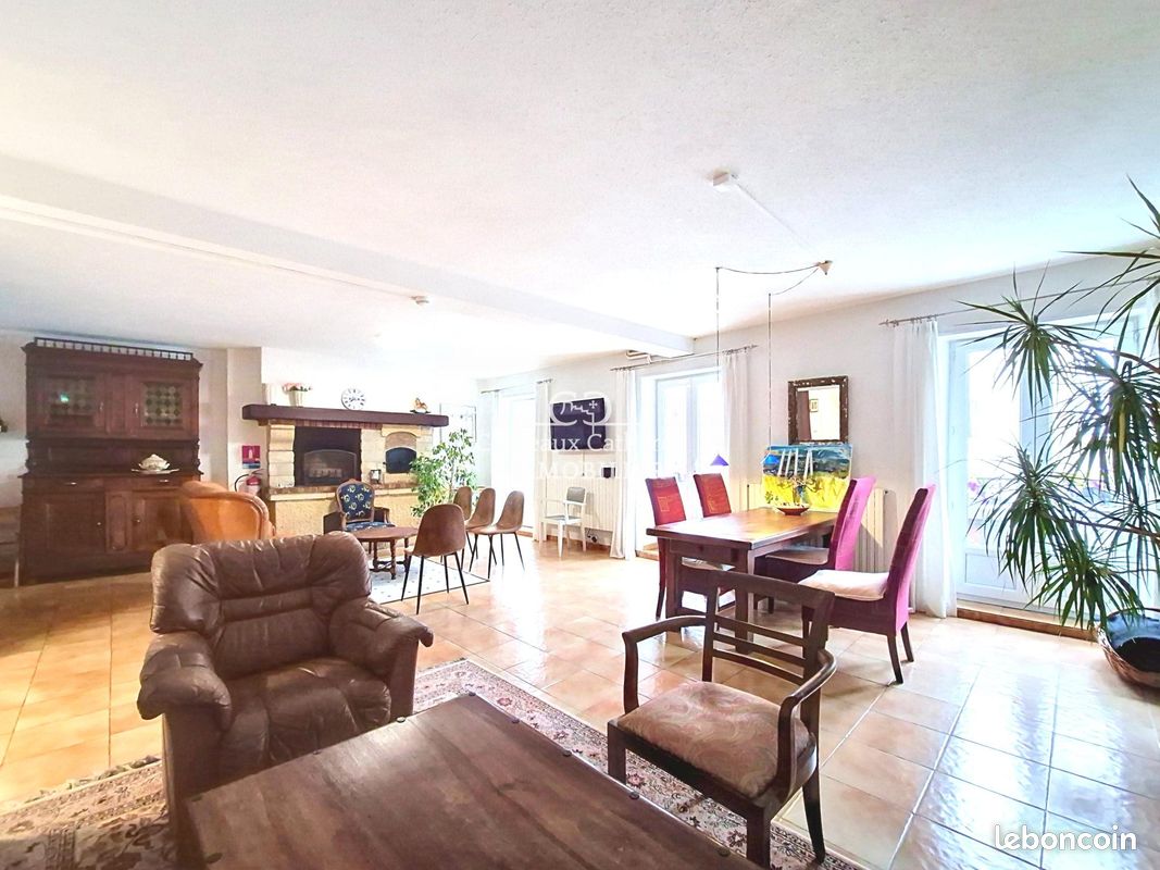 Maison 19 pièces 434 m² · à Axat · 434 m² · 368 000 €