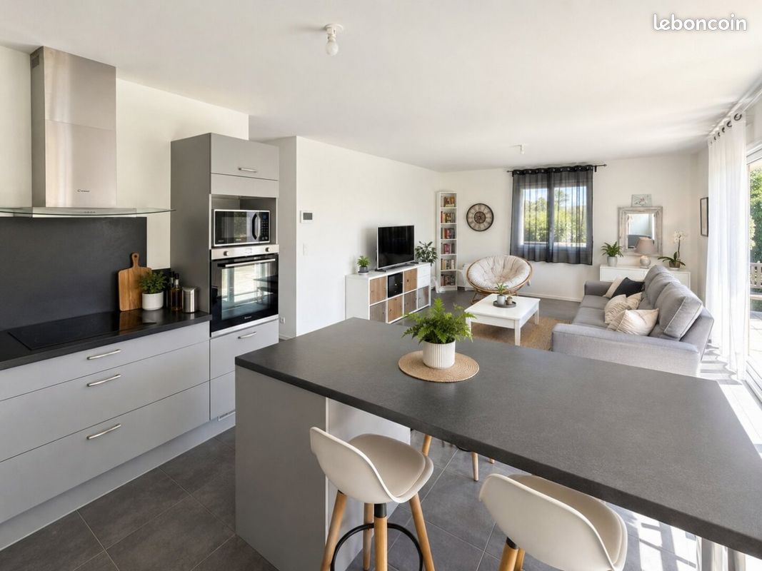 Maison 4 pièces 89 m² · à Pinet · 89 m² · 335 000 €