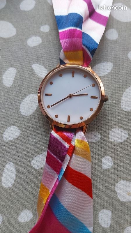 Montre femme originale bracelet tissu Montres Bijoux