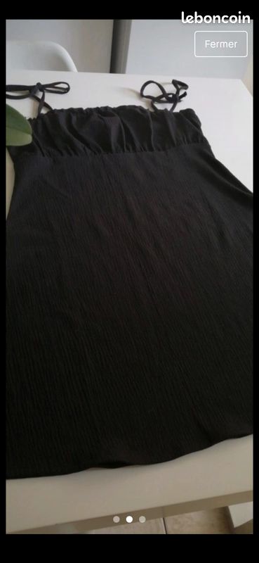 Robe noir t 36 très habillé à bretelle (image 2)