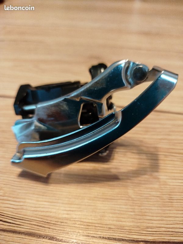 Dérailleur Avant Shimano FD-TY22-GS Pour Vélo - Argenté, Acier, Occasion
