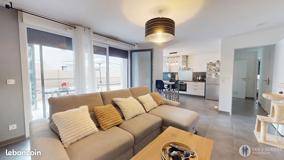 Appartement 3 pièces 70 m² · à Échirolles · 70 m² · 160 000 €