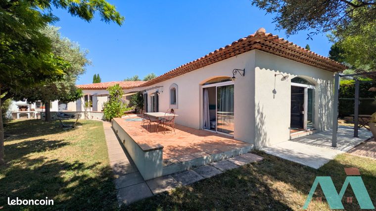 Propriété 5 pièces 147 m²