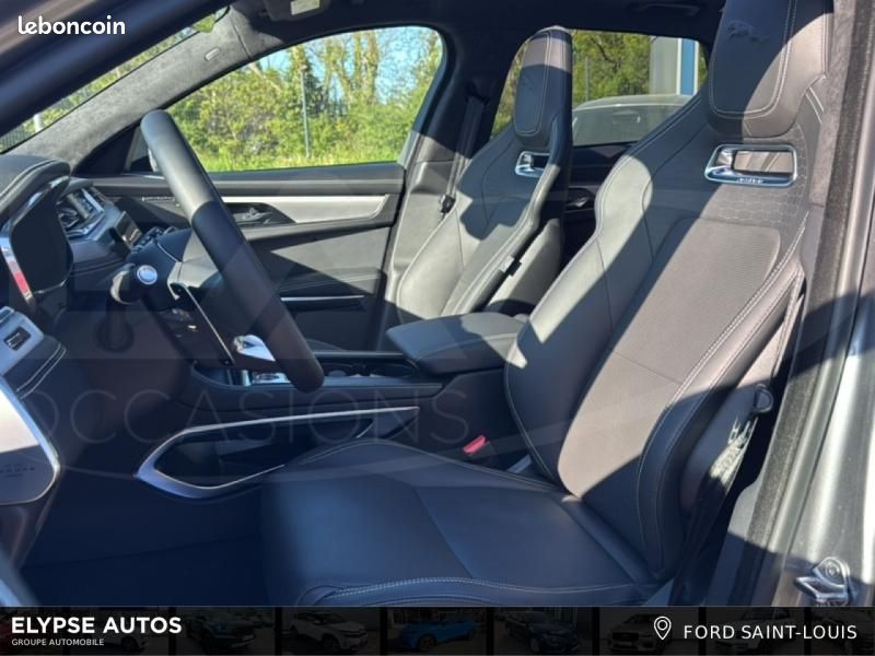 Jaguar F-Pace P400e Plug-in-Hybrid R-Dynamic HSE BVA8 AWD (image 11)