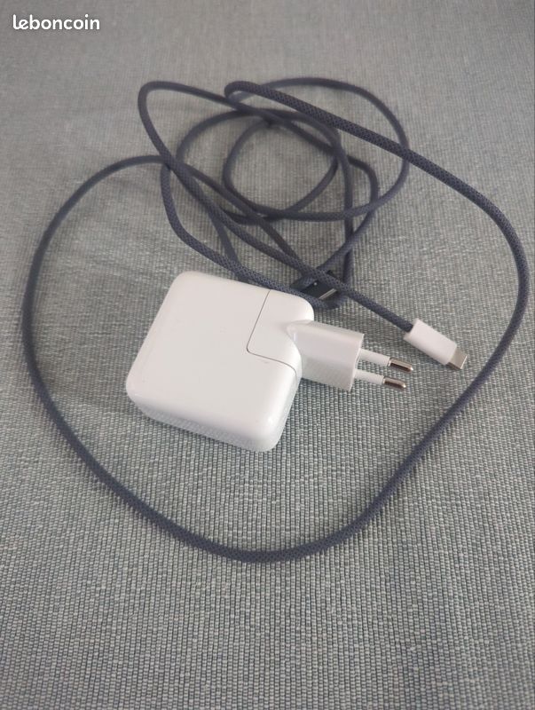 Chargeur mac book (image 1)