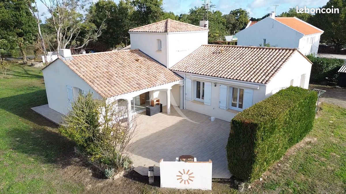 Maison 7 pièces 137 m² · à La Chapelle-Hermier · 137 m² · 339 000 €