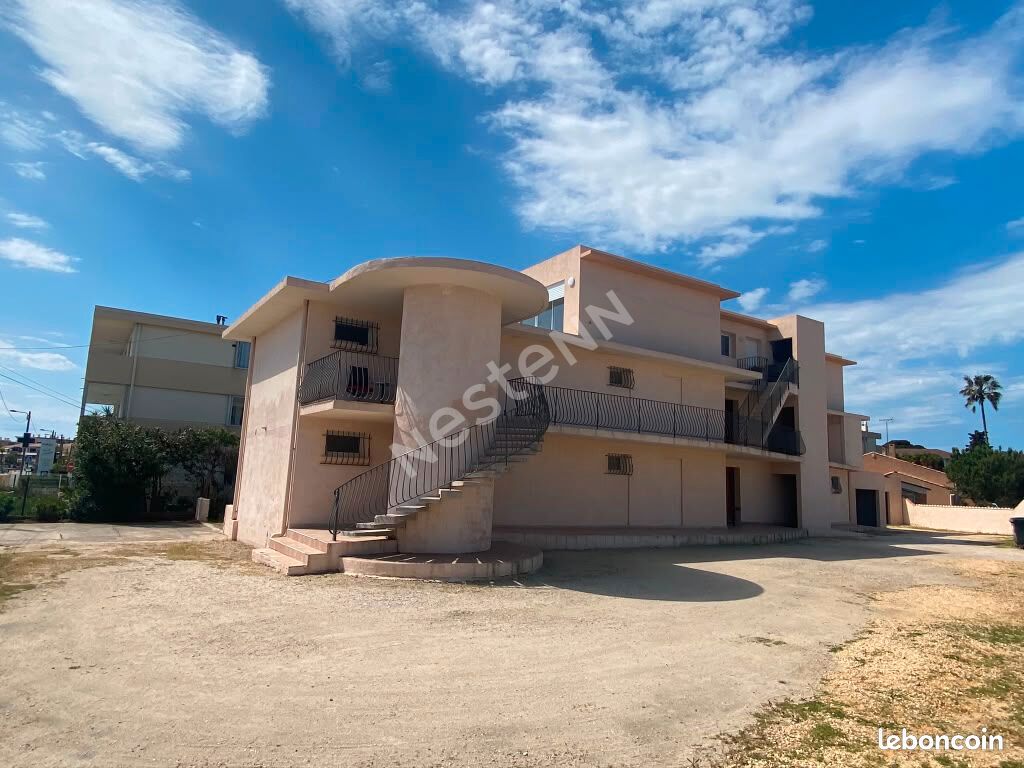 Immeuble 14 pièces 410 m² · à La Seyne-sur-Mer · 410 m² · 2 100 000 €
