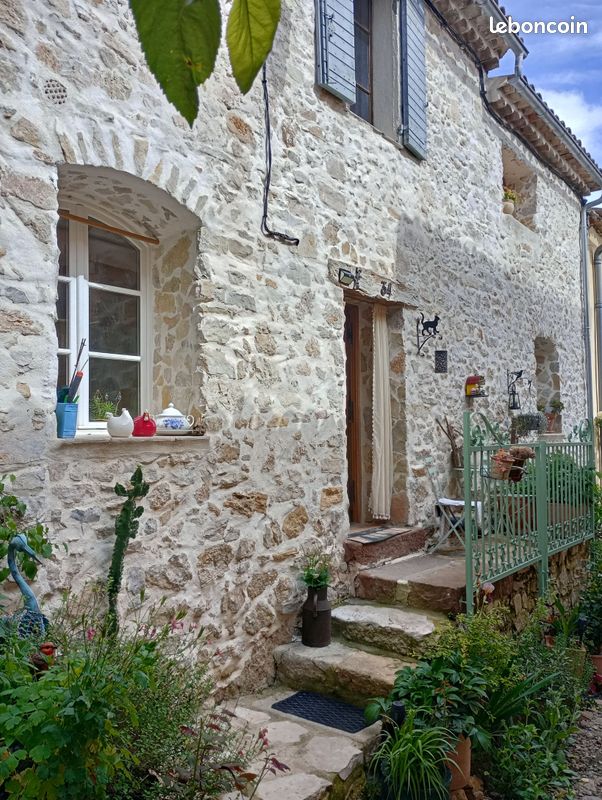 Maison 5 pièces 102 m² · à Le Luc · 102 m² · 229 000 €