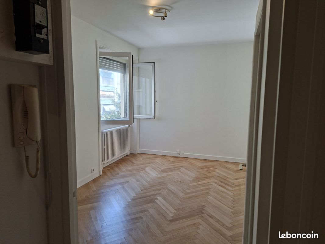 Appartement 1 pièce 19 m² · à Lyon · 18,5 m² · 122 000 €