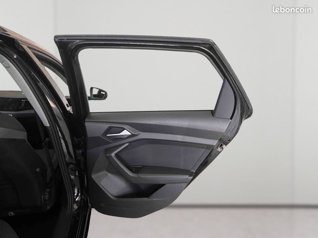 AUDI A1 Sportback 30 TFSI 116 ch S tronic 7 Design (image 23)