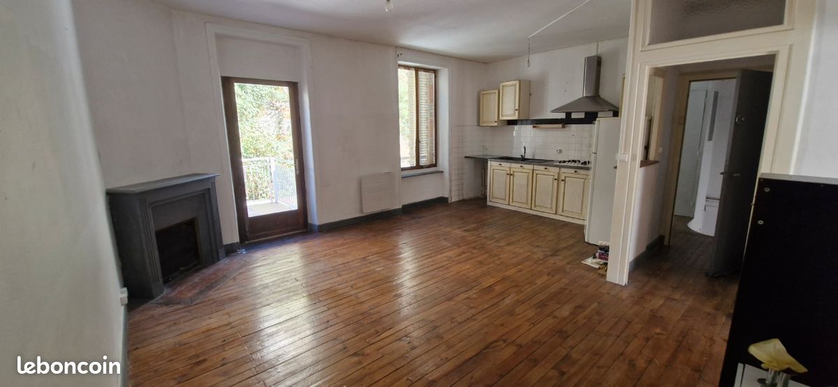 Maison 6 pièces 220 m² · à Bort-les-Orgues · 220 m² · 94 000 €