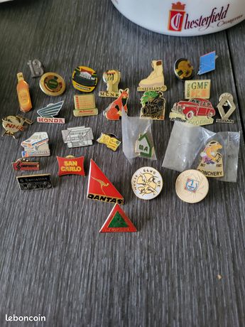Lot de 10 vieux pins publicitaires – Esprit vintage - Collection